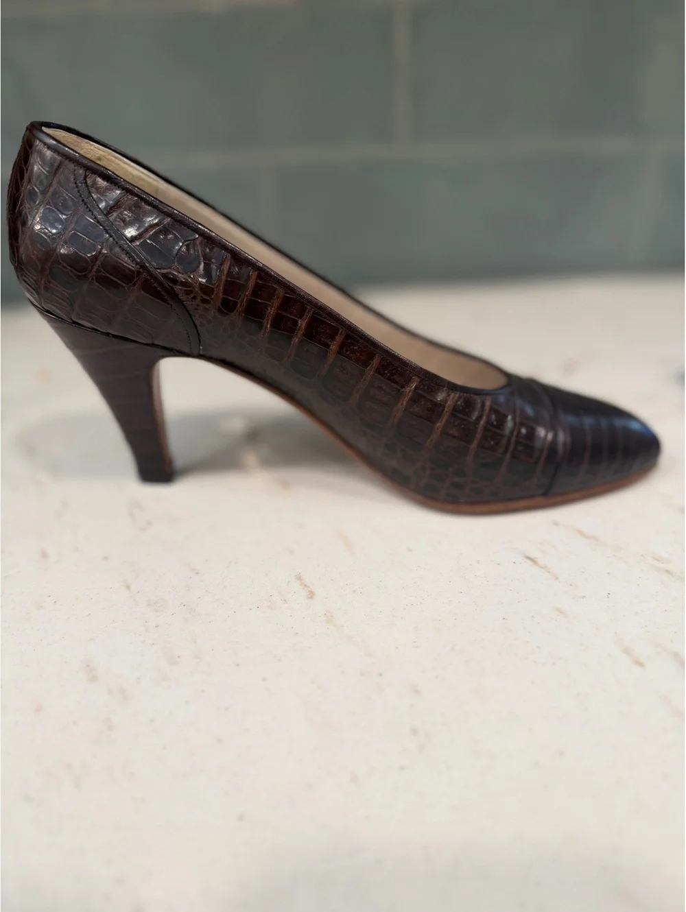 Vintage CHANEL Dark Brown Genuine Crocodile Leather Classic Heeled Pumps EU39